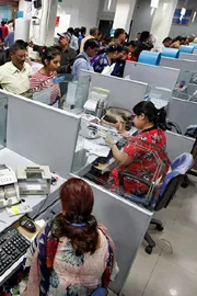 Banks Likely to Remain Closed for Four Straight Days in Late January