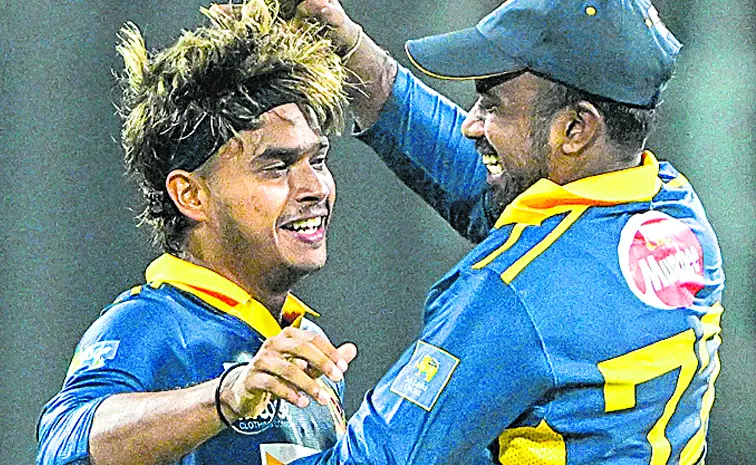 England lost the first ODI against sri lanka