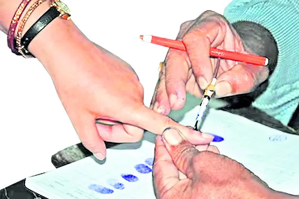 అతివల మొగ్గు ఎటువైపో!