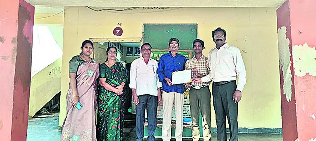 ‘స్పెల్‌బీ’ విజేతకు అభినందనలు 