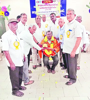 కొత్త కార్యవర్గం ఎన్నిక 
