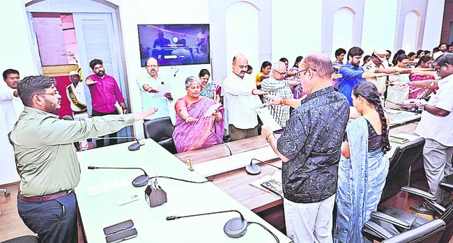 వైఎస్సార్‌ సీపీ కమిటీల్లో  పలువురి నియామకం 