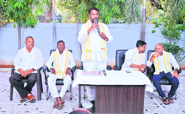 కాంగ్రెస్‌ గెలుపే లక్ష్యంగా పనిచేయాలి