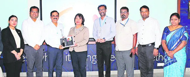 జపాన్‌లో విద్యా కెరీర్‌పై అవగాహన