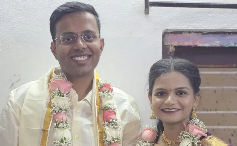 Civil servants couple get married in a registered marriage