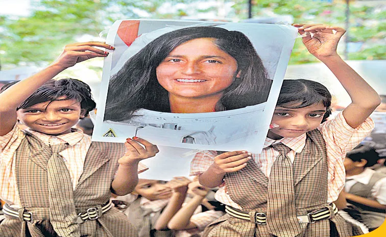 Indian Astronaut sunita williams success story On Nasa