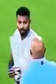 IND vs NZ 2nd T20I: Hardik Pandya Murali Karthik Animated Chat Goes Viral