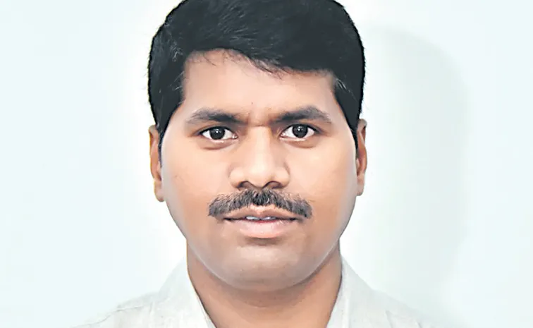 Kakarla venkatram reddy fires on chandrababu naidu