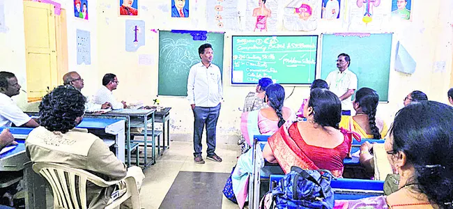 టెన్త్‌లో ఉత్తమ ఫలితాలు సాధించాలి 