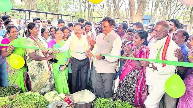 బాల్క సుమన్‌ చేసిన అభివృద్ధి ఏమిలేదు