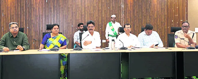 రంజాన్‌ ప్రశాంత వాతావరణంలో జరుపుకోవాలి