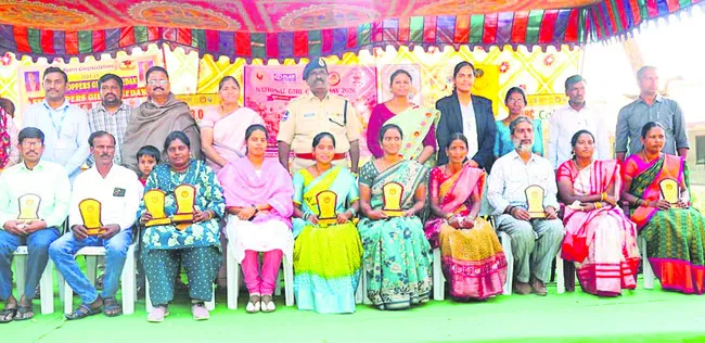 బాలికల హక్కులను పరిరక్షిద్దాం