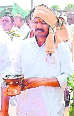 మునీందర్‌ ఇంటి నుంచే పాన్పు