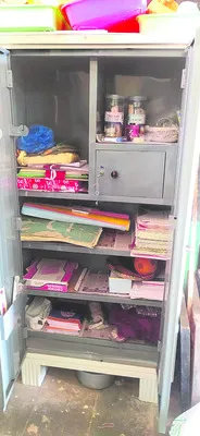 సర్కారు బడిలో చోరీ 