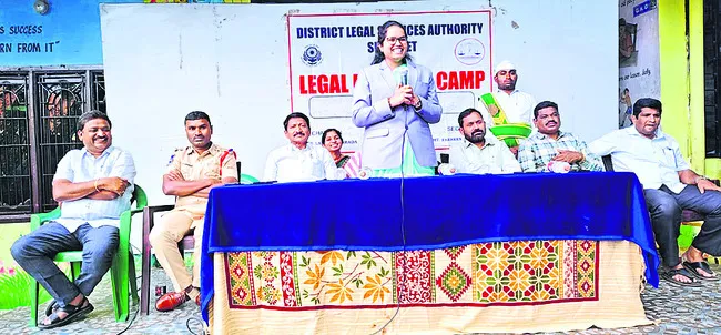 విద్యార్థి దశలోనే లక్ష్యం ఎంచుకోవాలి