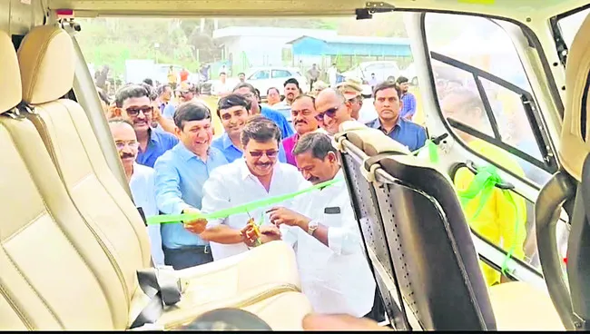 హెలికాప్టర్‌ నుంచి విశాఖ అందాలు అద్భుతం