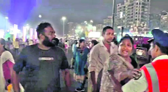 పోలీసుల అత్యుత్సాహం