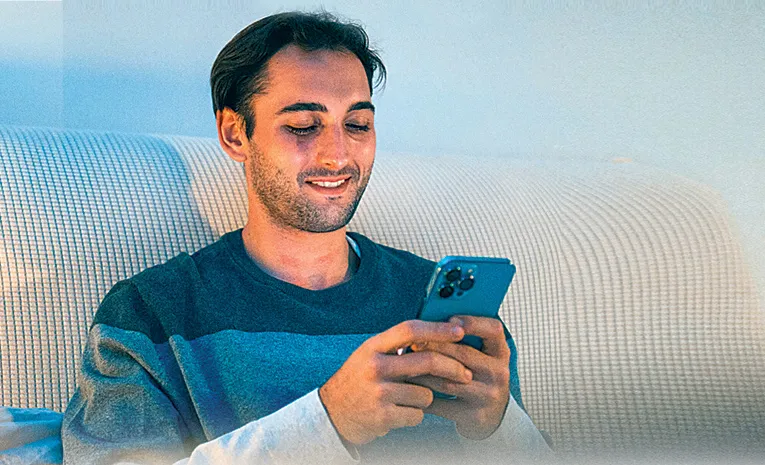 సెల్‌ ఫోన్‌లో సెకండ్‌ ఫ్యామిలీ