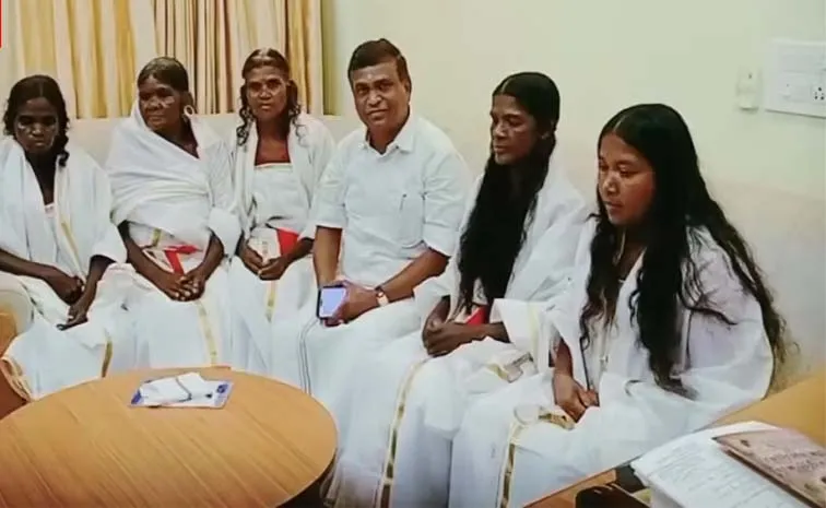 కొండల నుంచి సభకు..!