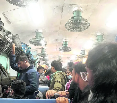 ఆ రైళ్లు ఆగేదెప్పుడో..!