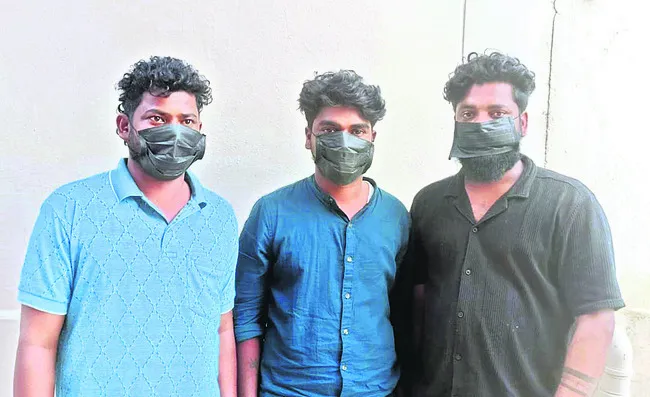 రౌడీ షీటర్‌ హత్య కేసులో నిందితుల అరెస్ట్‌