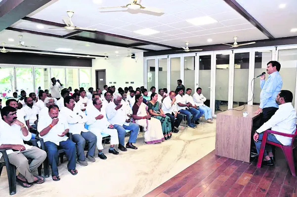 జనం మెచ్చిన వారికే టికెట్లు