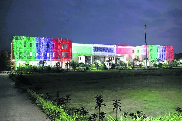 గణతంత్ర వేడుకలకు ముస్తాబు 