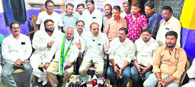 గీతం భూములను ప్రభుత్వం వెనక్కి తీసుకోవాలి