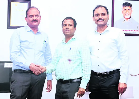 వైవీయూ ఆచార్యుడికి అరుదైన గౌరవం 