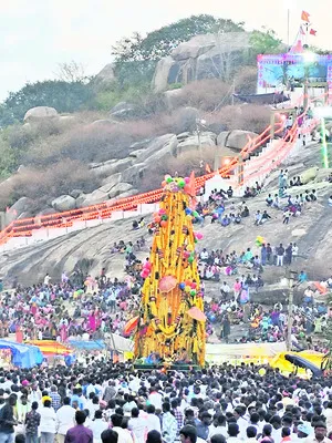 భక్తిశ్రద్ధలతో గట్టుతిమ్మప్పస్వామి రథోత్సవం 