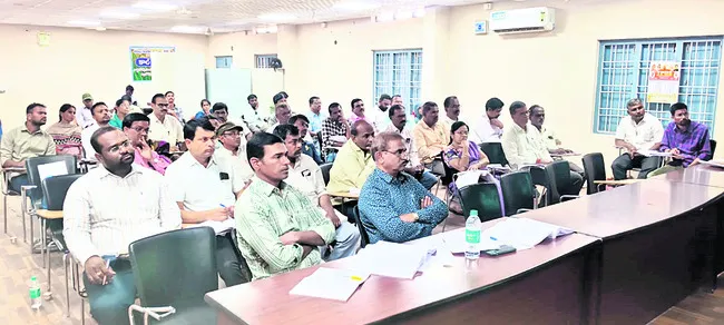 పుర పోరు.. ఏర్పాట్ల జోరు 