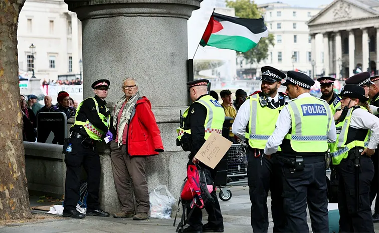 UK plans to create British FB to bring national investigations