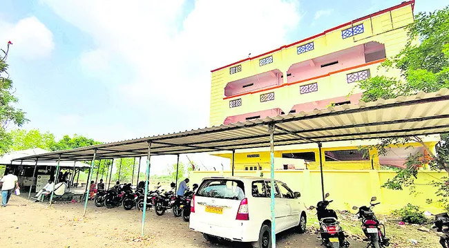 డీలర్ల వద్దే వాహన రిజిస్ట్రేషన్‌