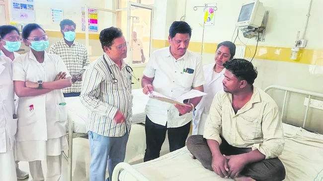 డ్రైనేజీ పనులపై డీసీహెచ్‌ఎస్‌ అసంతృప్తి 