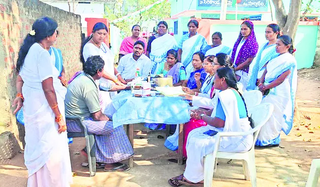 కలుషిత నీరుతాగి పలువురికి అస్వస్థత
