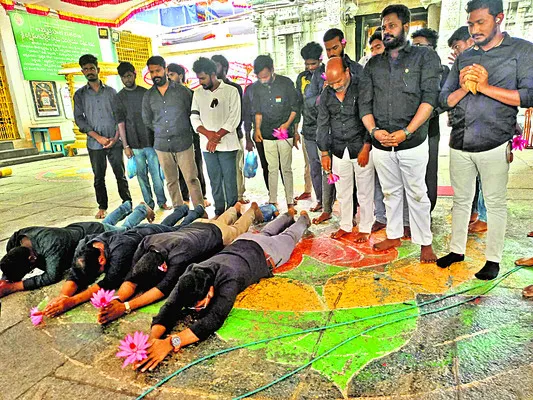 చంద్రబాబు, పవన్‌కల్యాణ్‌లను దేవుడే క్షమించాలి 