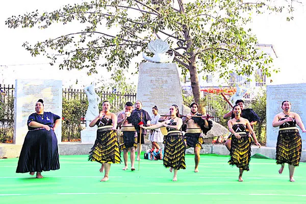 మేడారంలో అంతర్జాతీయ 