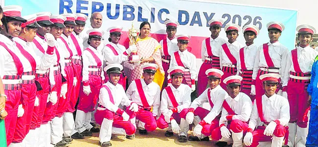పరేడ్‌లో గురుకుల విద్యార్థుల ప్రతిభ