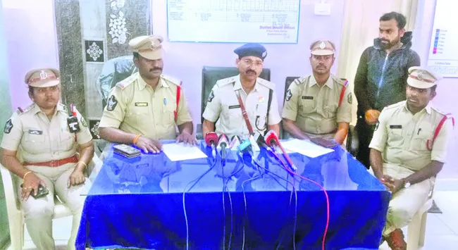 పోక్సో కేసులో 12 ఏళ్లుగా పరారీలో ఉన్న నిందితుడి అరెస్ట్