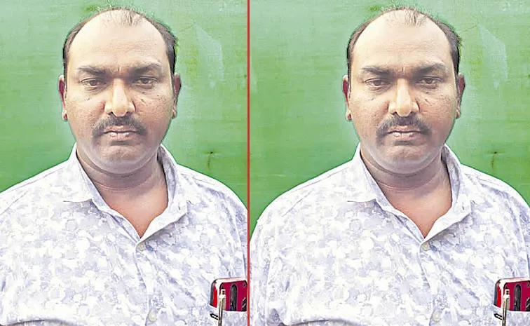 RTC Driver Dies of Heart Attack but Saves Passengers in Hyderabad