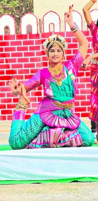 ● అభివృద్ధి, సంక్షేమంలో అన్ని వర్గాల ప్రజలకూ సమున్నత స్