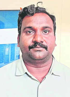 చైర్మన్‌కు కనీస పరిజ్ఞానం కూడా లేదు 
