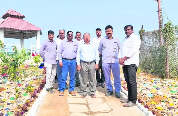 గనులు పరిశీలన
