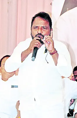 కార్యకర్తలకు అండగా ఉంటాం 