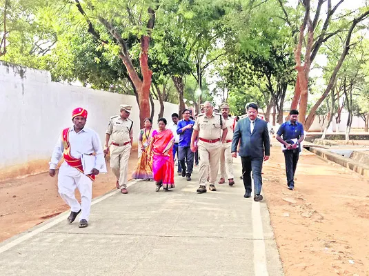 కేంద్ర కారాగారం పరిశీలన 