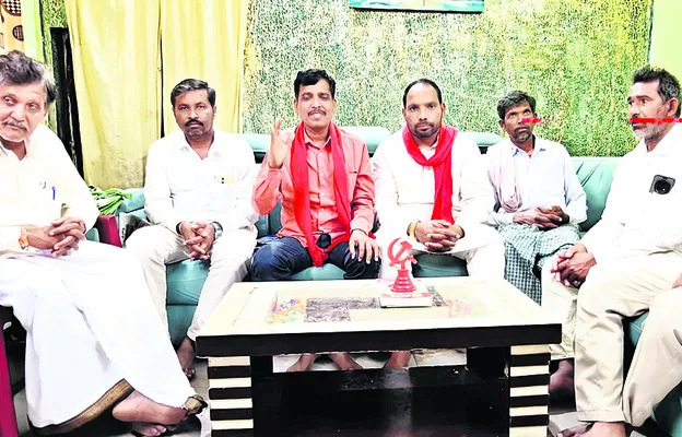 సీలింగ్‌ భూమిపై జడ్జితో విచారణ జరపాలి 