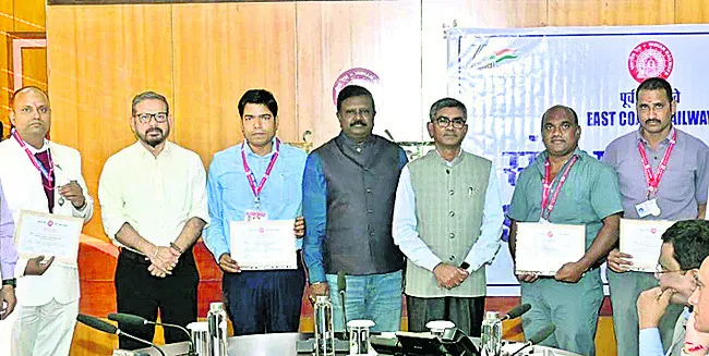 సిబ్బంది అప్రమత్తతే భద్రతకు కవచం 