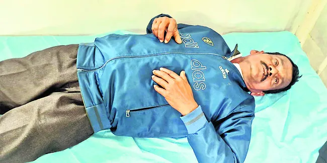 వ్యక్తిపై కానిస్టేబుల్‌ దాడి 