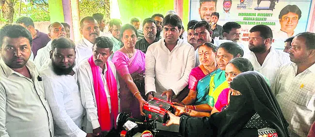 మహిళల జీవన ప్రమాణాలు మెరుగుపడాలి