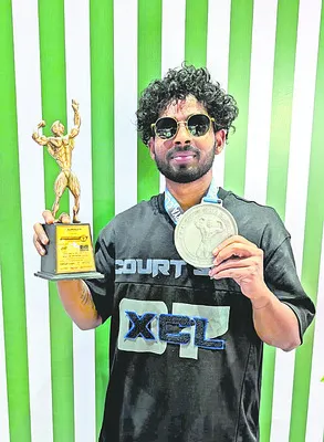బాడీ బిల్డింగ్‌లో నితిన్‌గౌడ్‌కు పతకాలు 
